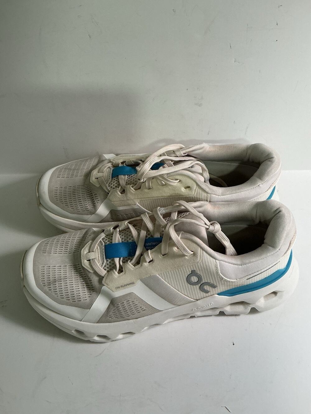On Cloud Cloudrunner2 White With Blue Accent Running Shoes Women’s Size 9